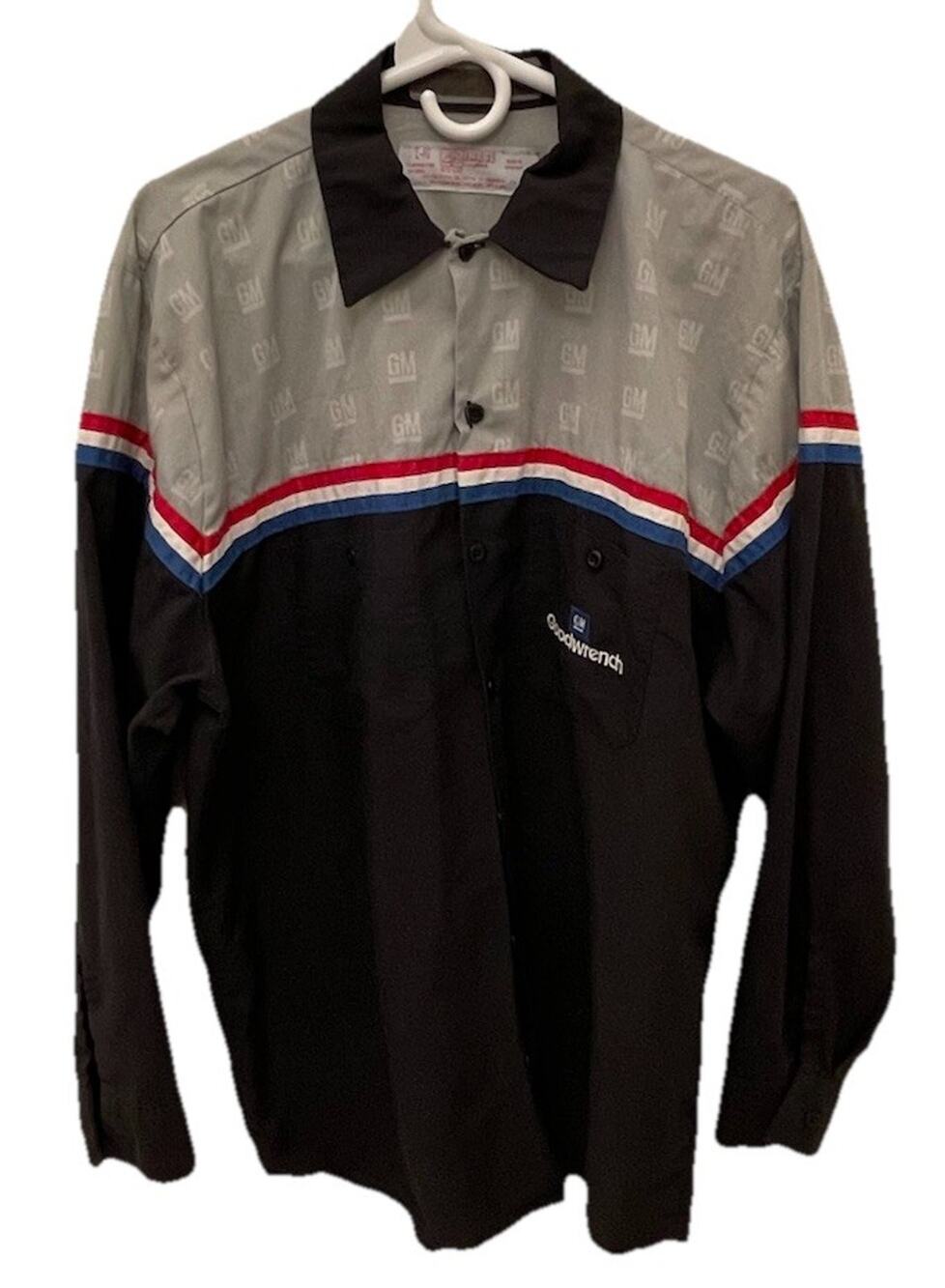 GM Goodwrench Long Sleeve Button Front Shirt Service Center L Large Red Cap